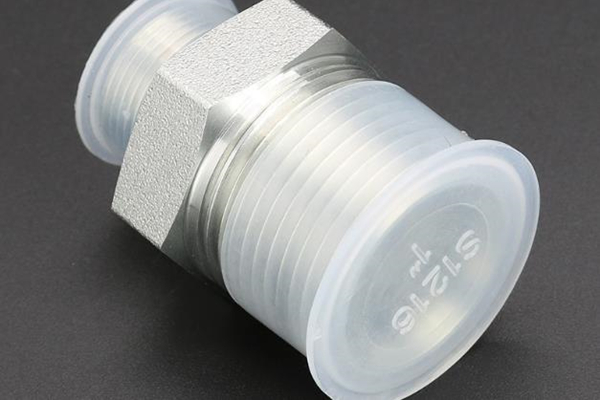 控制好美制接頭安裝是的松緊度非常重要！ 圖1